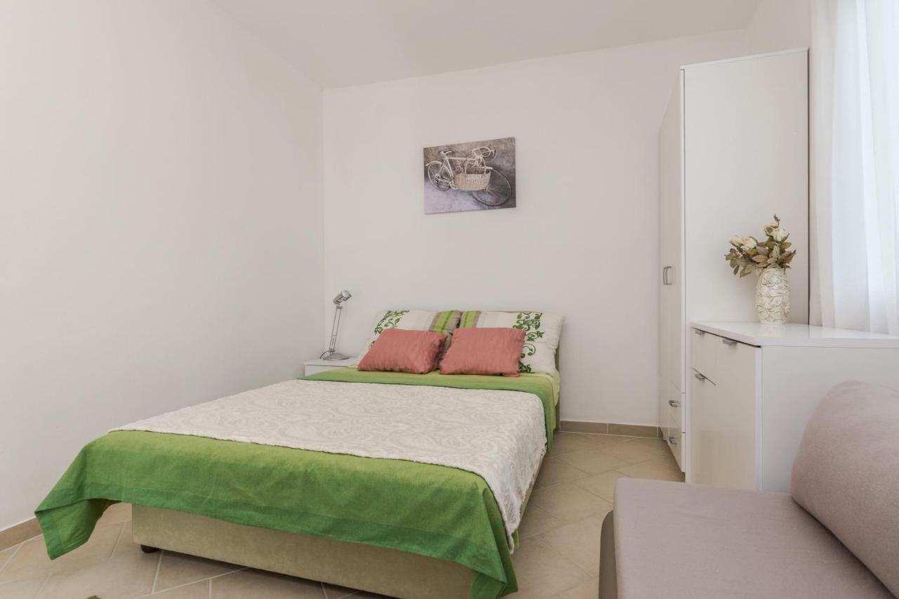 Villa Flora Maris Apartments Privlaka  Cameră foto